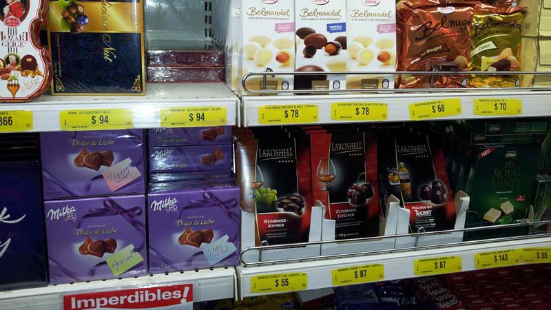 Zentis- und Milka-Produkte im uruguayischen Supermarkt