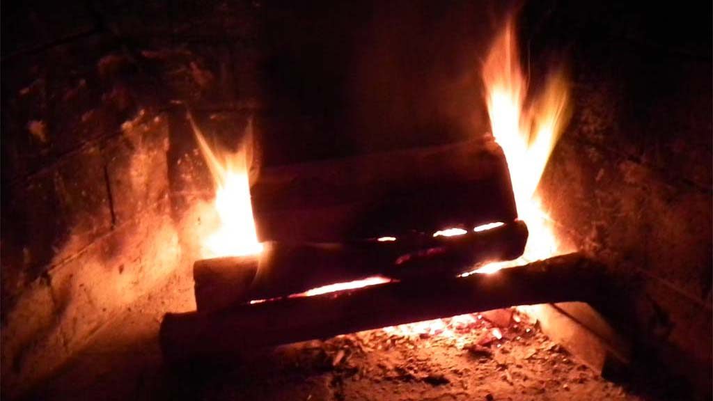 Im Winter brummt der Kamin!