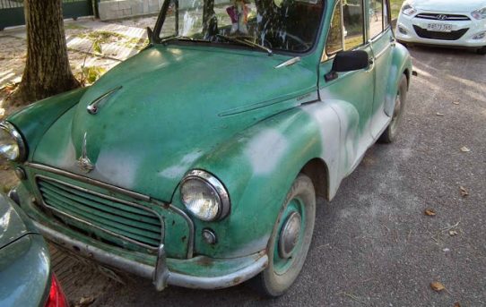 Fahrbares in Uruguay-Serie-4 – Morris Minor 1000