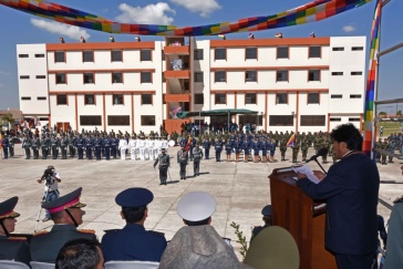 Antiimperialistische Militärakademie in Bolivien gegründet