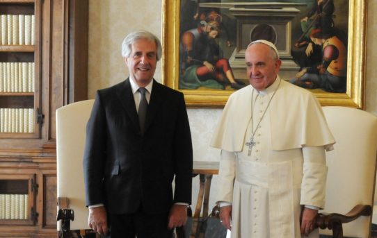 Papst öffnet Archiv für Uruguay