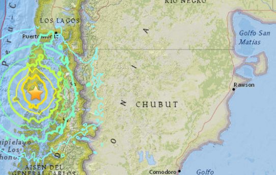 Erdbeben der Stärke 7,6 erschüttert Chile